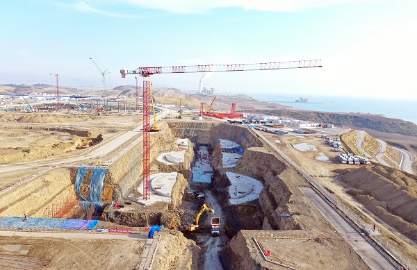 03、土耳其胡努特鲁电厂欧罗仓基础施工现场.jpg 03、土耳其胡努特鲁电厂欧罗仓基础施工现场.jpg