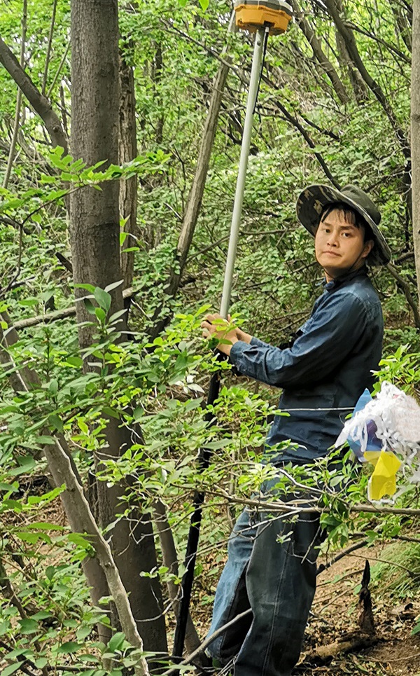 李凤林工作照片.jpg 李凤林工作照片.jpg