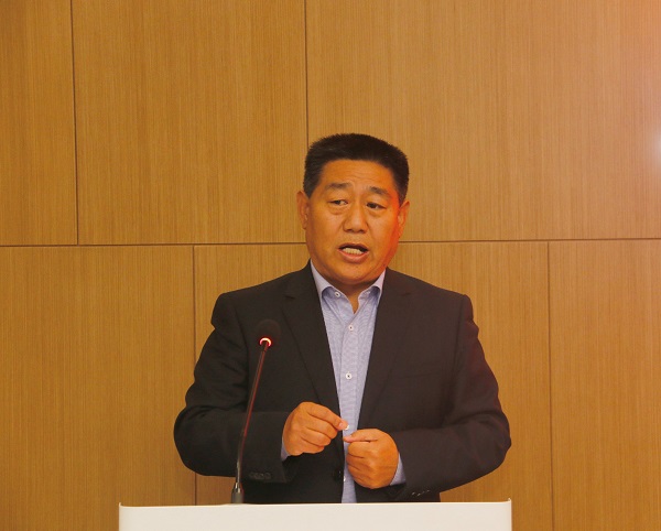 平博买球(中国)党委书记张会民主持仪式.jpg 平博买球(中国)党委书记张会民主持仪式.jpg