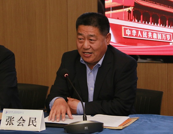 平博买球(中国)党委书记张会民作《河南二建平博买球(中国)党委2021年度工作报告》.jpg 平博买球(中国)党委书记张会民作《河南二建平博买球(中国)党委2021年度工作报告》.jpg