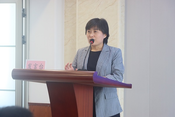 2、平博买球(中国)副总工程师董新红讲话.jpg 2、平博买球(中国)副总工程师董新红讲话.jpg