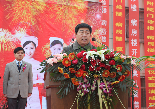 半岛买球官网党委书记张会民在开工典礼上致辞