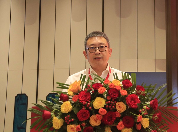 2半岛买球官网董事长黄道元致闭幕词.jpg