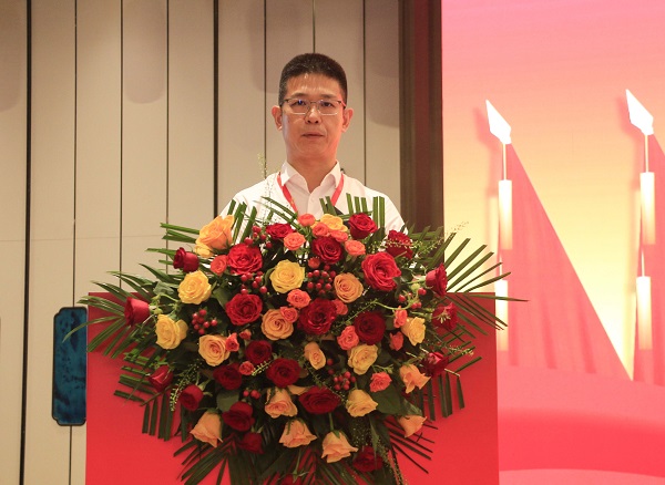 3半岛买球官网总经理祝建明在会上致辞.JPG