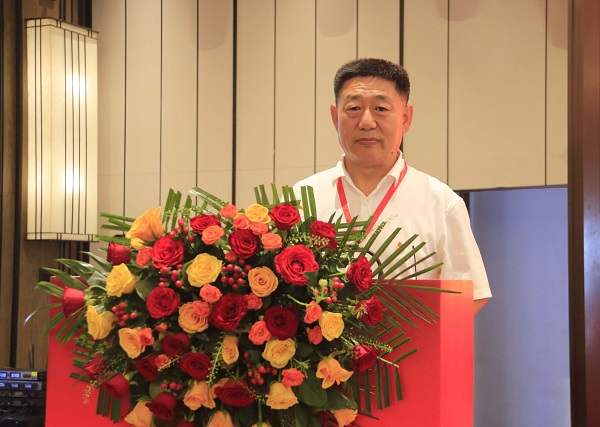 4半岛买球官网党委书记张会民作党代会工作报告.JPG